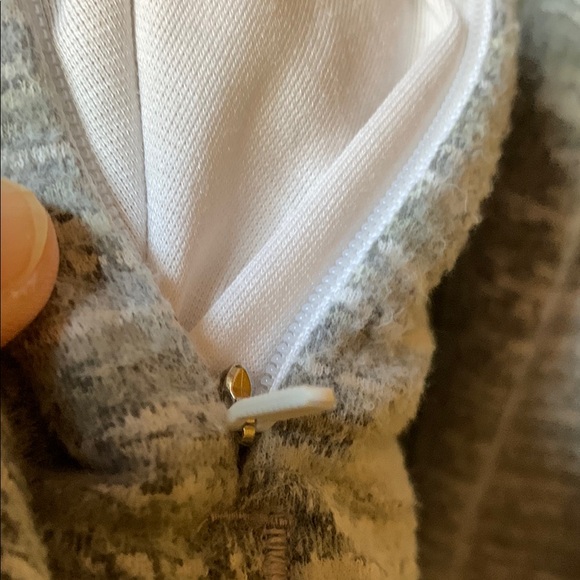 Lululemon Close to Crossing long sleeve Rulu top with tulip hem - Picture 5 of 9